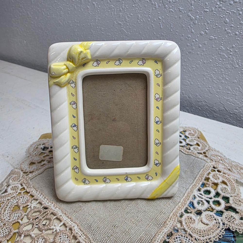 Vintage Burnes Small Pastel Bunny Frame w/Yellow Bow 3 1/4" x 2 1/4" Opening